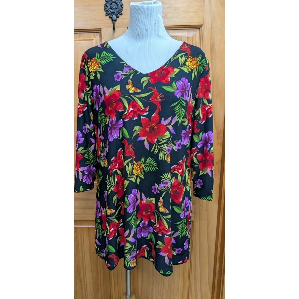 Attitudes by Renee Women's Medium Top Black Floral Fully Lined Tunic Blouse